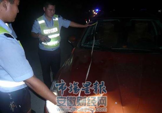 安徽现离奇车祸 夫妻相隔1年在同一地点车祸身亡