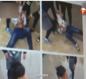 14岁初二女生遭扒上衣 不敢出门不敢去上学