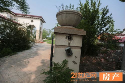 京津新城缺配套少人问津：别墅现七折