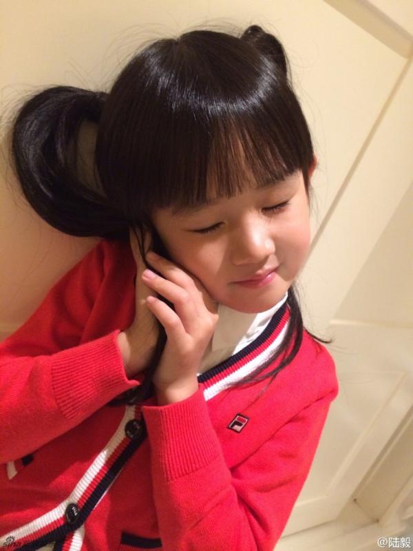 陆毅女儿贝儿双马尾美照曝光(多图)